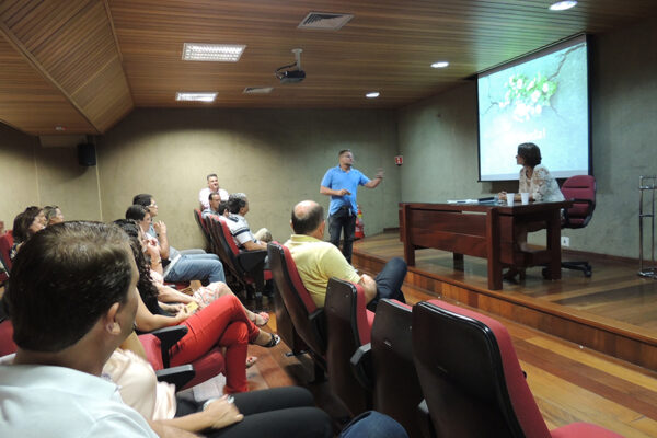 Palestra - Exigências Emocionais Para Profissionais de Alta Performance 02